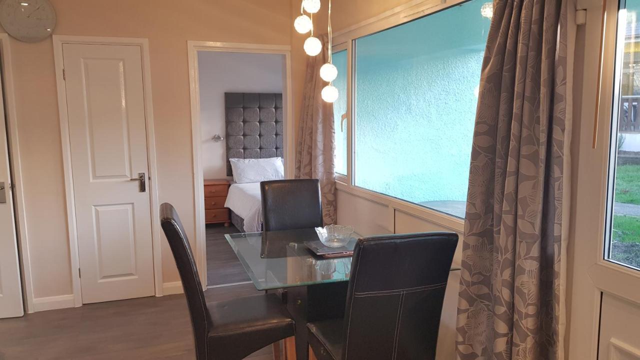 Valley Grove Bungalows Saundersfoot Esterno foto