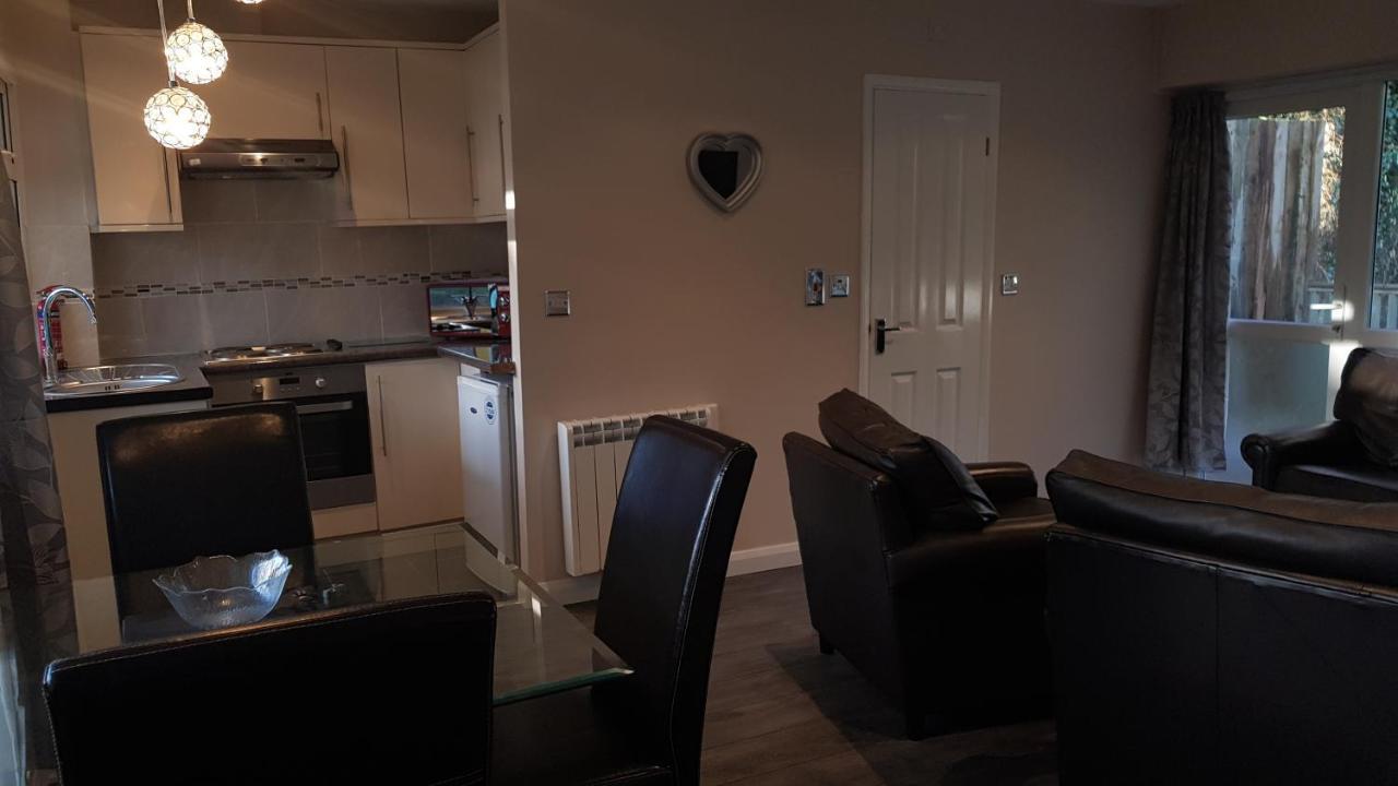 Valley Grove Bungalows Saundersfoot Esterno foto